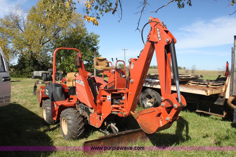 image for item H8815 2006 Ditch Witch ZRT65 trencher