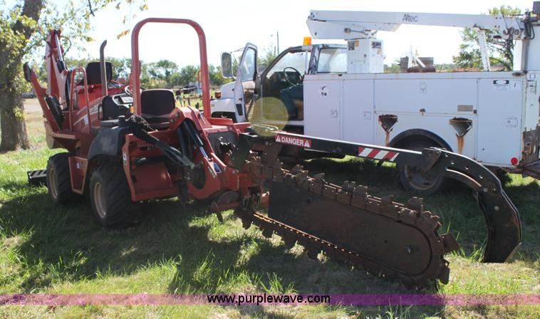 image for item H8815 2006 Ditch Witch ZRT65 trencher