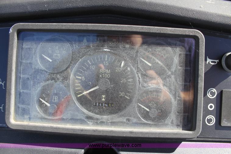 image for item H8815 2006 Ditch Witch ZRT65 trencher