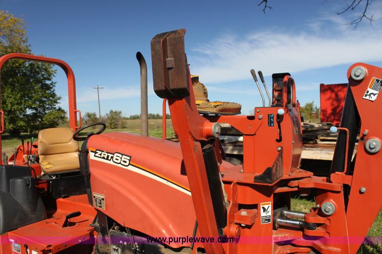 image for item H8815 2006 Ditch Witch ZRT65 trencher