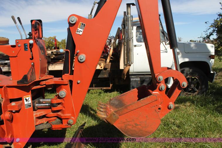 image for item H8815 2006 Ditch Witch ZRT65 trencher