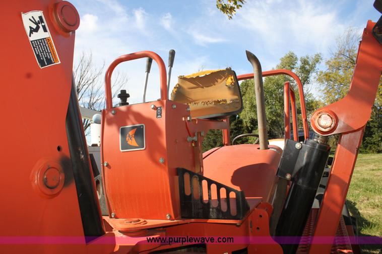 image for item H8815 2006 Ditch Witch ZRT65 trencher