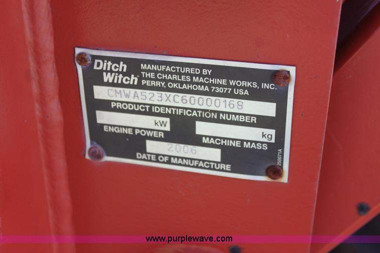 image for item H8815 2006 Ditch Witch ZRT65 trencher