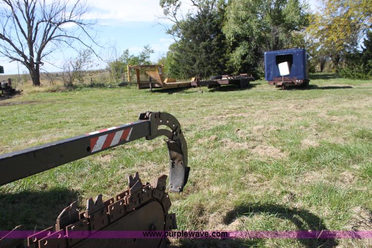 image for item H8815 2006 Ditch Witch ZRT65 trencher