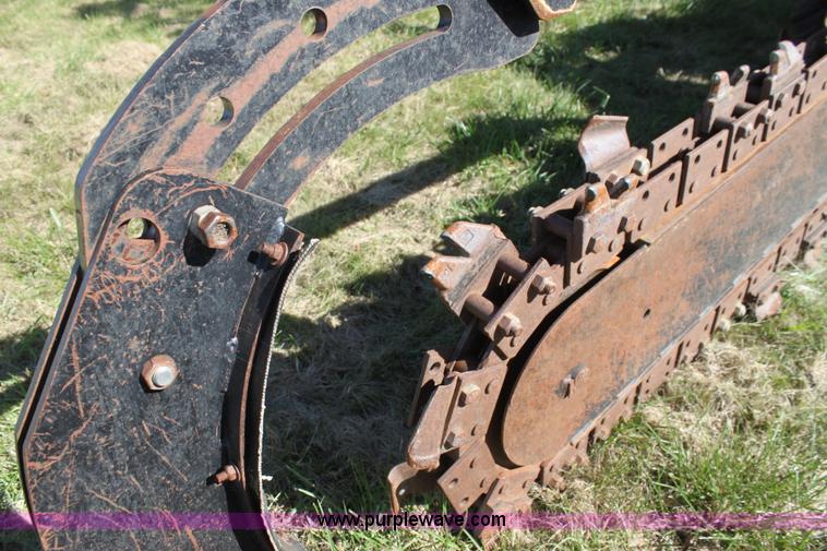 image for item H8815 2006 Ditch Witch ZRT65 trencher