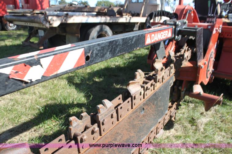 image for item H8815 2006 Ditch Witch ZRT65 trencher