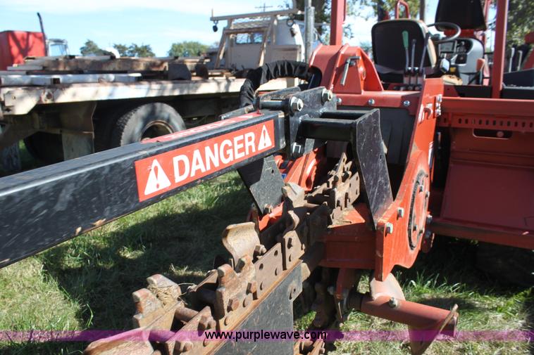 image for item H8815 2006 Ditch Witch ZRT65 trencher