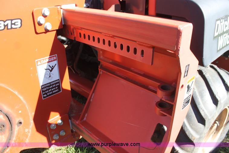 image for item H8815 2006 Ditch Witch ZRT65 trencher