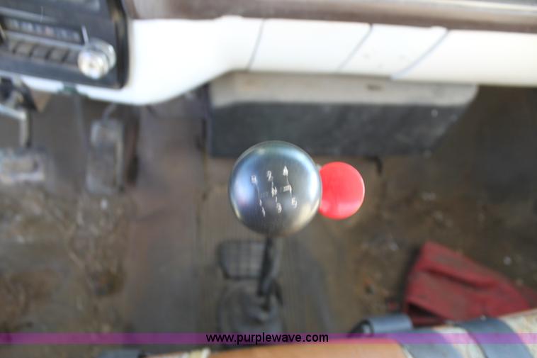 image for item H8816 1985 GMC TopKick 7000 winch truck