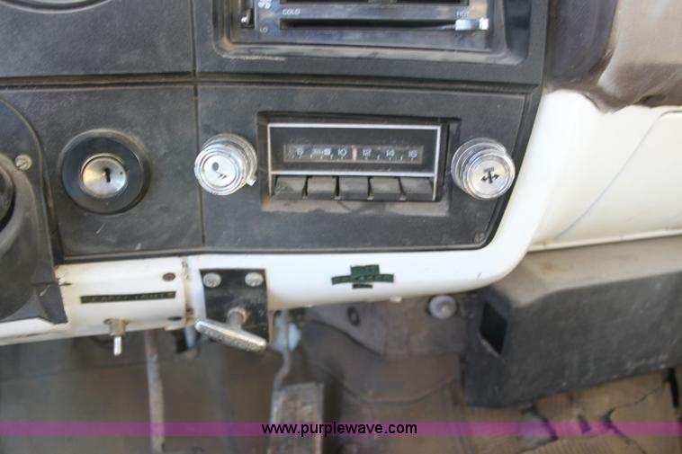 image for item H8816 1985 GMC TopKick 7000 winch truck