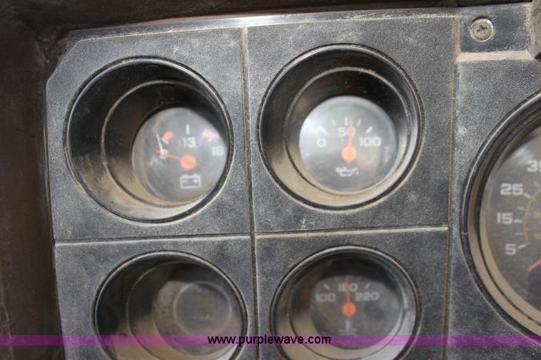 image for item H8816 1985 GMC TopKick 7000 winch truck