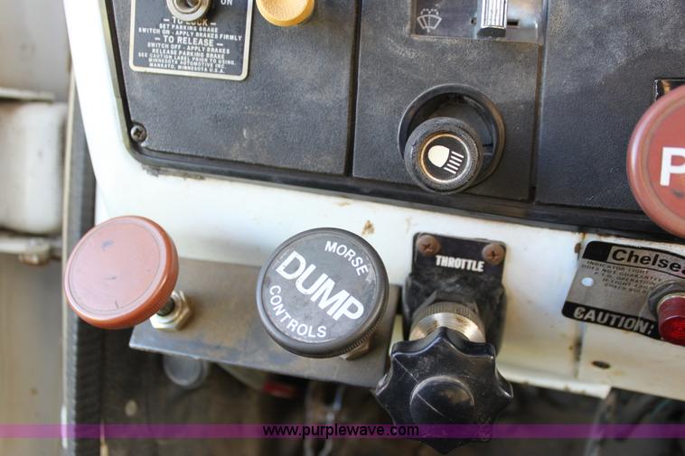 image for item H8816 1985 GMC TopKick 7000 winch truck