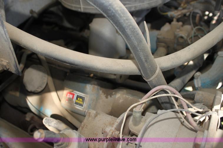 image for item H8816 1985 GMC TopKick 7000 winch truck