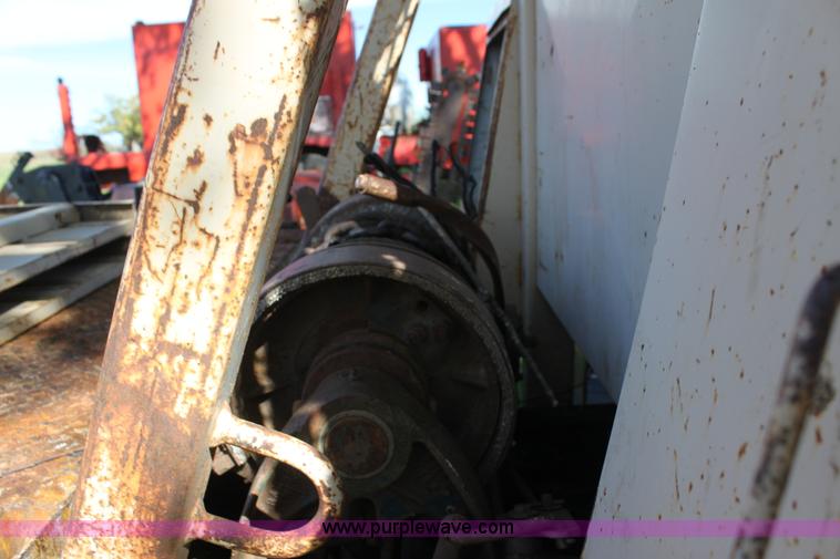 image for item H8816 1985 GMC TopKick 7000 winch truck