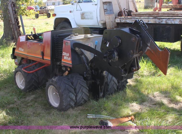 image for item H8817 1997 Ditch Witch 410SX vibratory plow