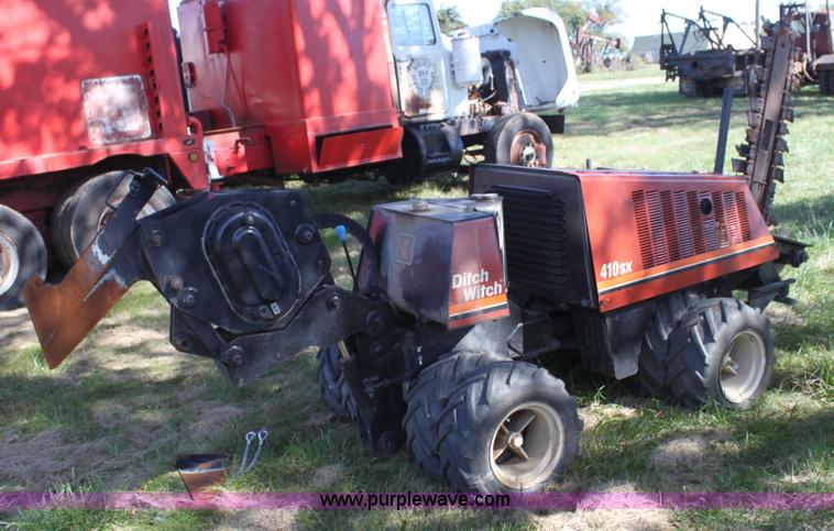 image for item H8817 1997 Ditch Witch 410SX vibratory plow