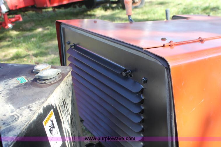 image for item H8817 1997 Ditch Witch 410SX vibratory plow