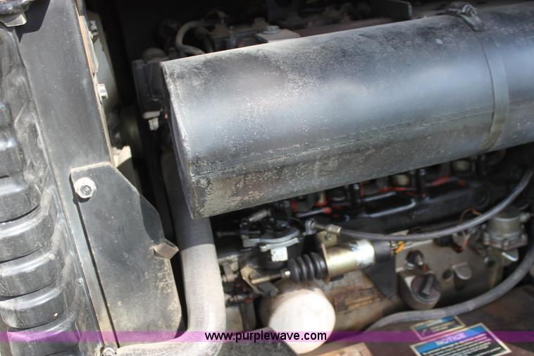 image for item H8817 1997 Ditch Witch 410SX vibratory plow