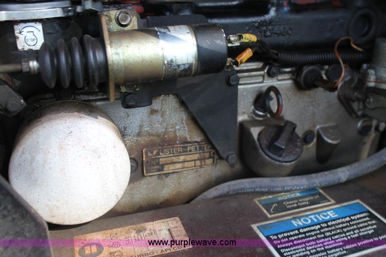 image for item H8817 1997 Ditch Witch 410SX vibratory plow