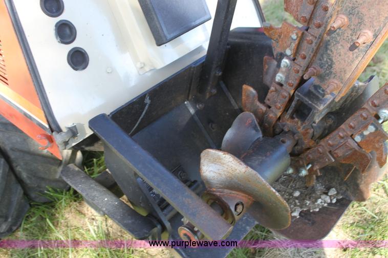 image for item H8817 1997 Ditch Witch 410SX vibratory plow