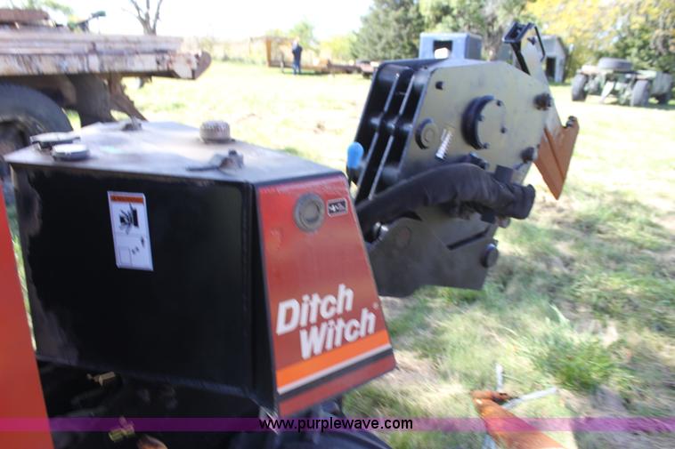 image for item H8817 1997 Ditch Witch 410SX vibratory plow