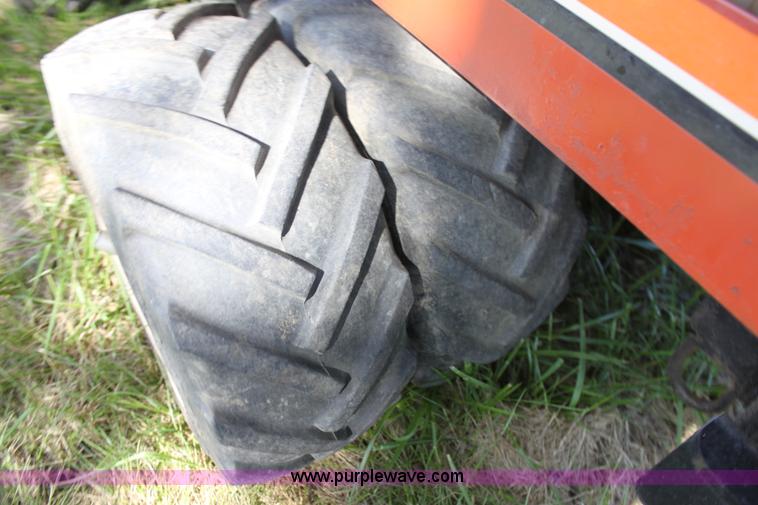 image for item H8817 1997 Ditch Witch 410SX vibratory plow