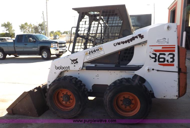 image for item H9035 1998 Bobcat 863 skid steer