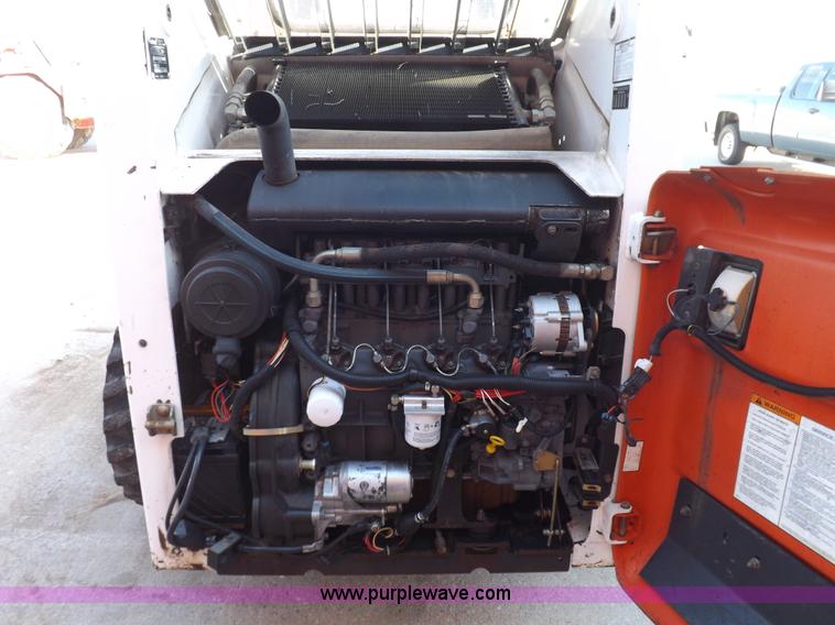 image for item H9035 1998 Bobcat 863 skid steer