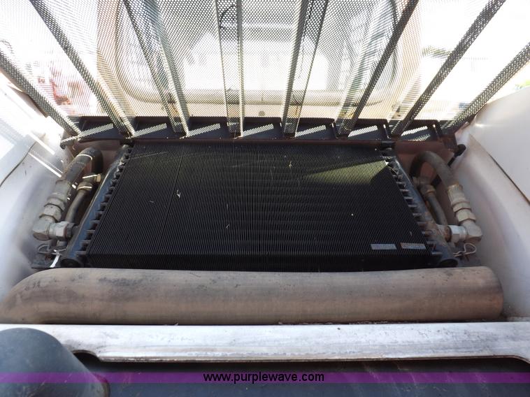 image for item H9035 1998 Bobcat 863 skid steer