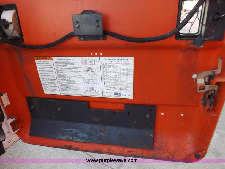 image for item H9035 1998 Bobcat 863 skid steer