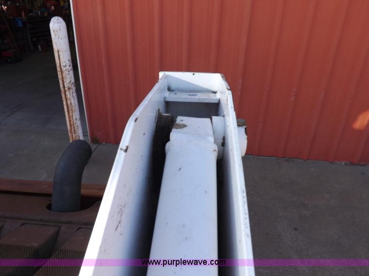 image for item H9035 1998 Bobcat 863 skid steer