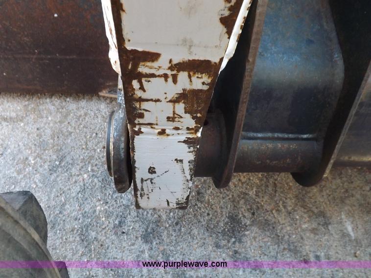 image for item H9035 1998 Bobcat 863 skid steer