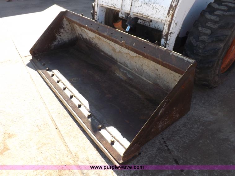 image for item H9035 1998 Bobcat 863 skid steer