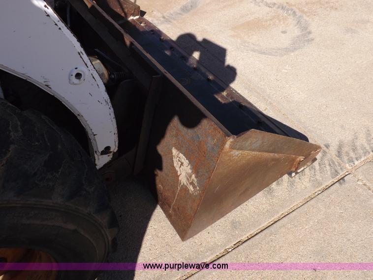 image for item H9035 1998 Bobcat 863 skid steer