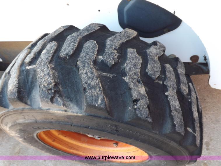 image for item H9035 1998 Bobcat 863 skid steer