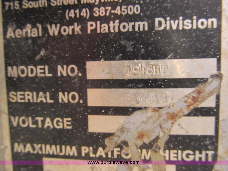 image for item H9463 Mec 1948 HT electric scissor lift