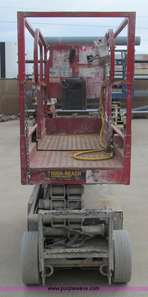 image for item H9464 Mec 1932ES electric scissor lift