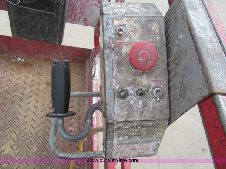 image for item H9464 Mec 1932ES electric scissor lift