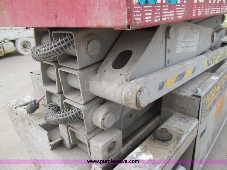 image for item H9464 Mec 1932ES electric scissor lift