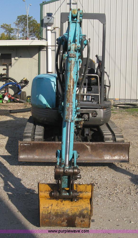 image for item H9478 2000 Kobelco 35SR compact excavator