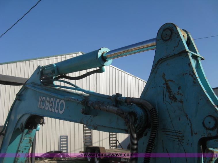 image for item H9478 2000 Kobelco 35SR compact excavator