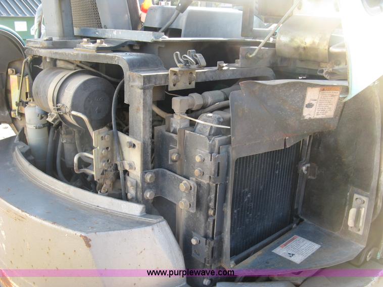 image for item H9478 2000 Kobelco 35SR compact excavator