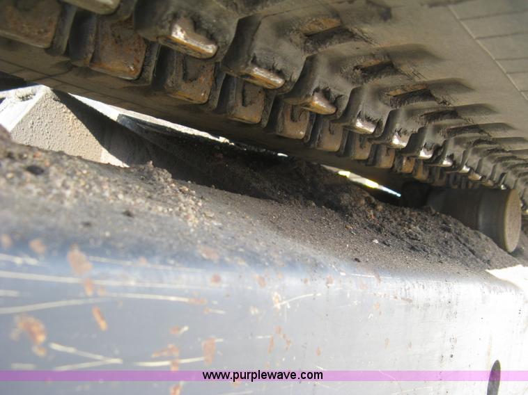 image for item H9478 2000 Kobelco 35SR compact excavator