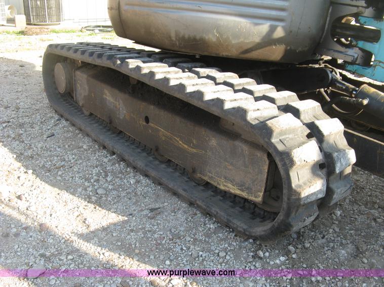 image for item H9478 2000 Kobelco 35SR compact excavator