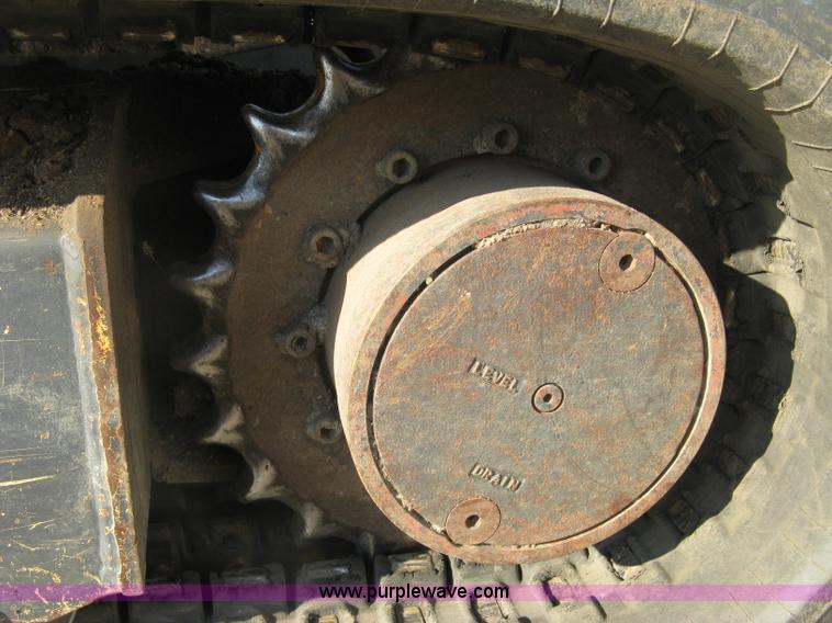 image for item H9478 2000 Kobelco 35SR compact excavator