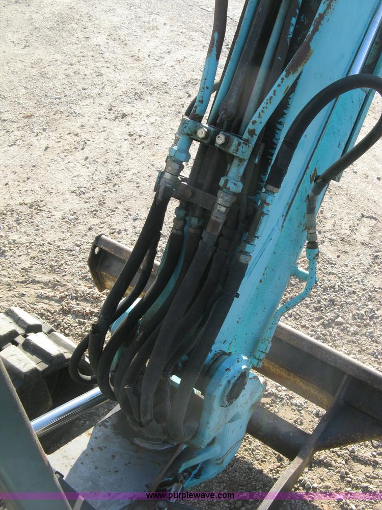 image for item H9478 2000 Kobelco 35SR compact excavator
