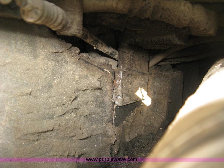 image for item H9478 2000 Kobelco 35SR compact excavator