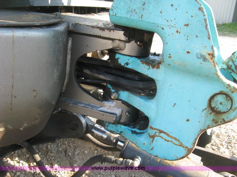 image for item H9478 2000 Kobelco 35SR compact excavator
