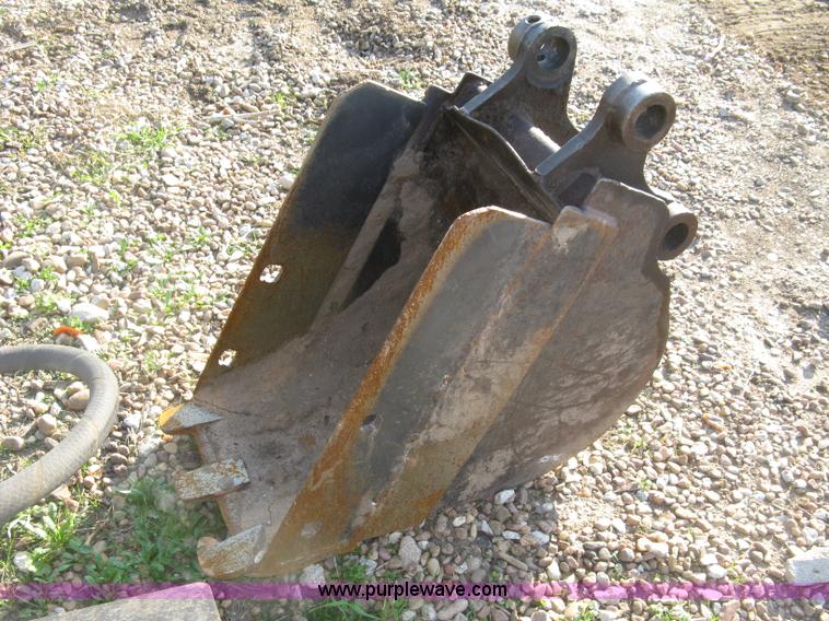 image for item H9478 2000 Kobelco 35SR compact excavator