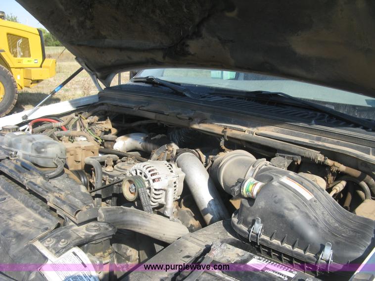 image for item H9479 1999 Ford F550 Super Duty XL cab and chassis